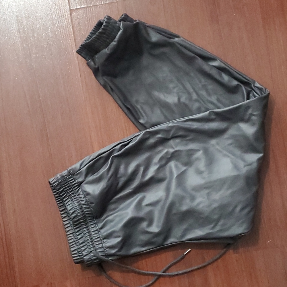 One pants